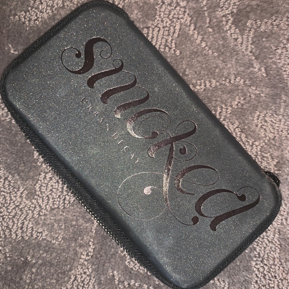 Urban decay smoked eyeshadow pallet